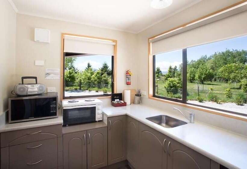 Дом 3 Спальни, Alpine View Lodge