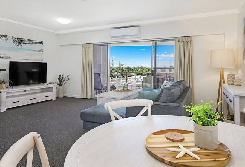 Апартаменты 1 Спальня, Rovera Apartments