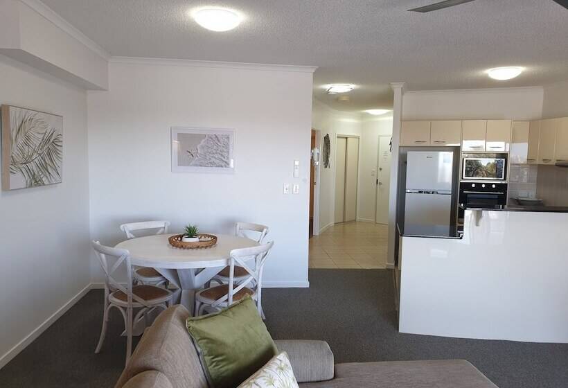 Апартаменты 1 Спальня, Rovera Apartments