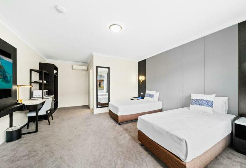 Номер Стандарт, Wm  Bankstown