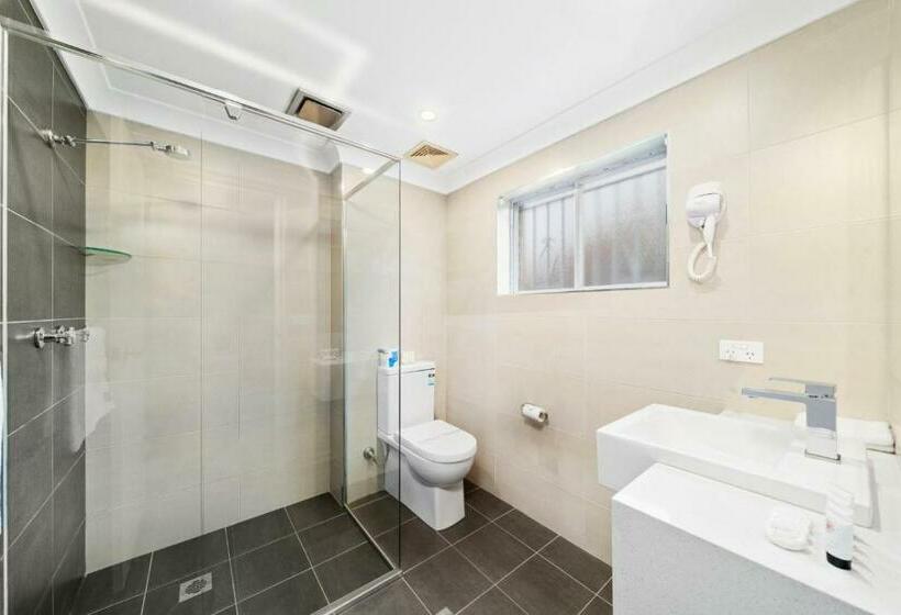 Номер Deluxe, Wm  Bankstown