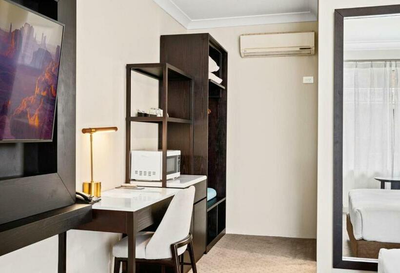 Номер Deluxe, Wm  Bankstown