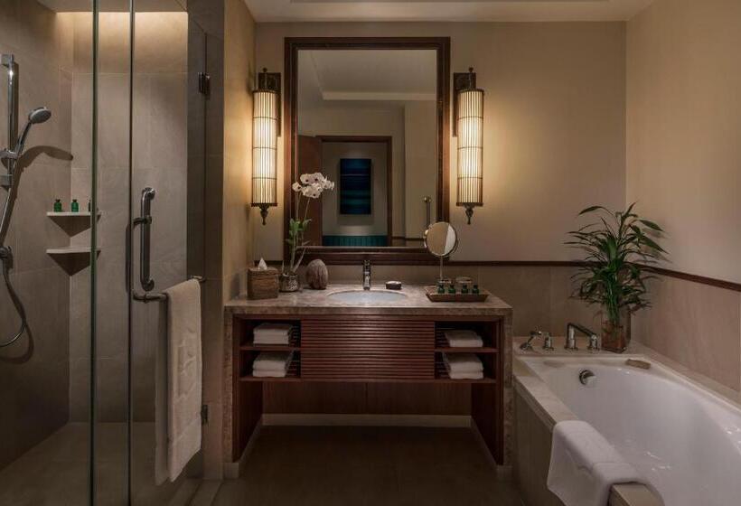 اتاق لوکس, Shangrila Hambantota