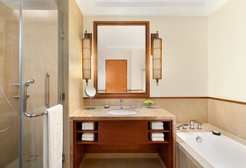اتاق لوکس, Shangrila Hambantota