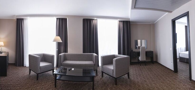 سوییت, Business Hotel Asia