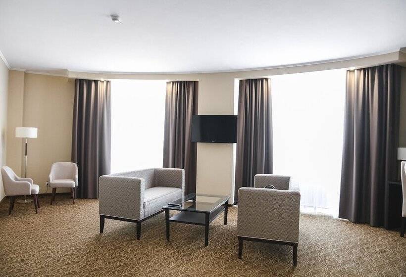 سوئیت پرزیدنت, Business Hotel Asia