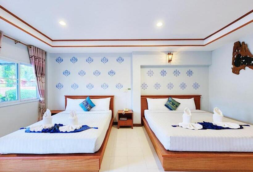 Семейное Бунгало, Phaithong Sotel Resort