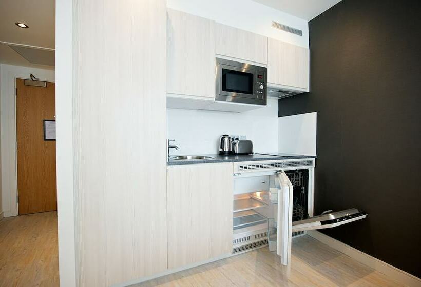 استودیوی استاندارد, Staycity Aparthotels, York, Barbican Centre