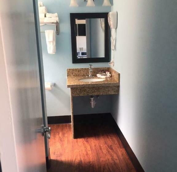 Номер Стандарт, Dolphin Cove Motel