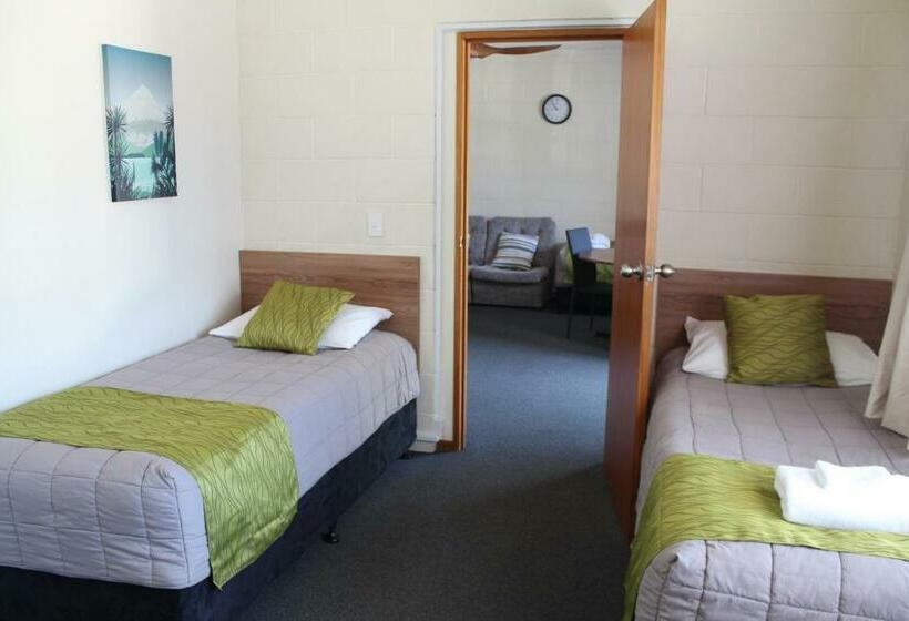 Люкс Семейный 2 Спальни, Elmore Lodge Motel