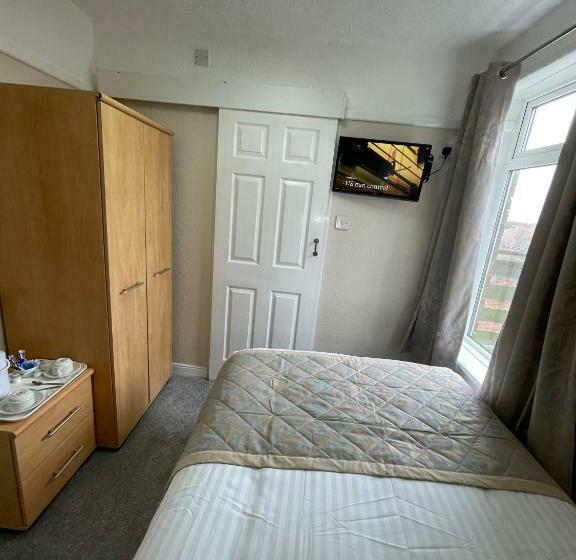 Номер Basic, Queens Hotel, Skegness