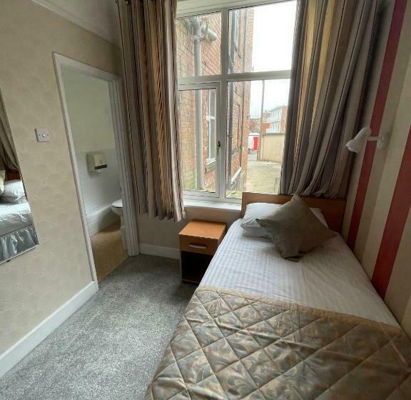 Номер Стандарт, Queens Hotel, Skegness