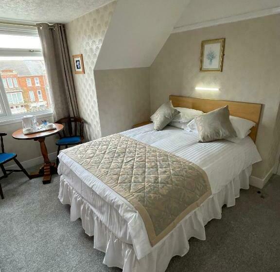 Номер Стандарт, Queens Hotel, Skegness