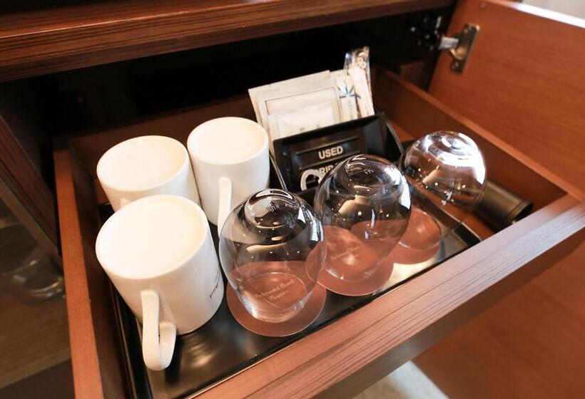 Трехместный Номер Deluxe, Richmond Hotel Premier Tokyo Schole