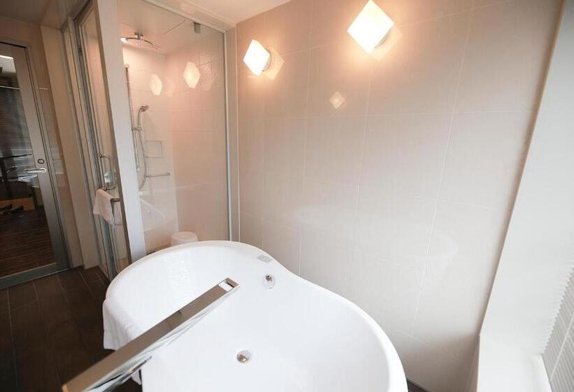 Трехместный Номер Deluxe, Richmond Hotel Premier Tokyo Schole