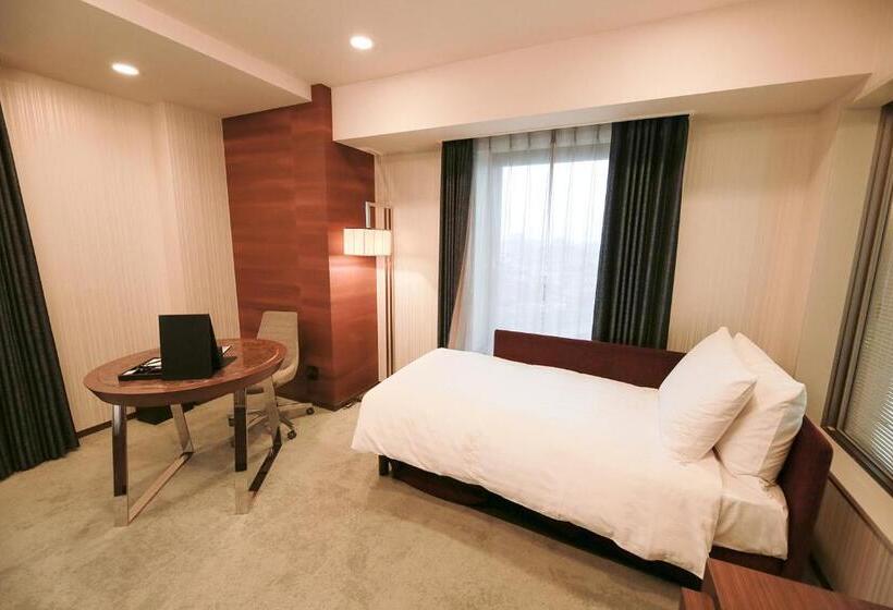 Номер Стандарт Трехместный, Richmond Hotel Premier Tokyo Schole