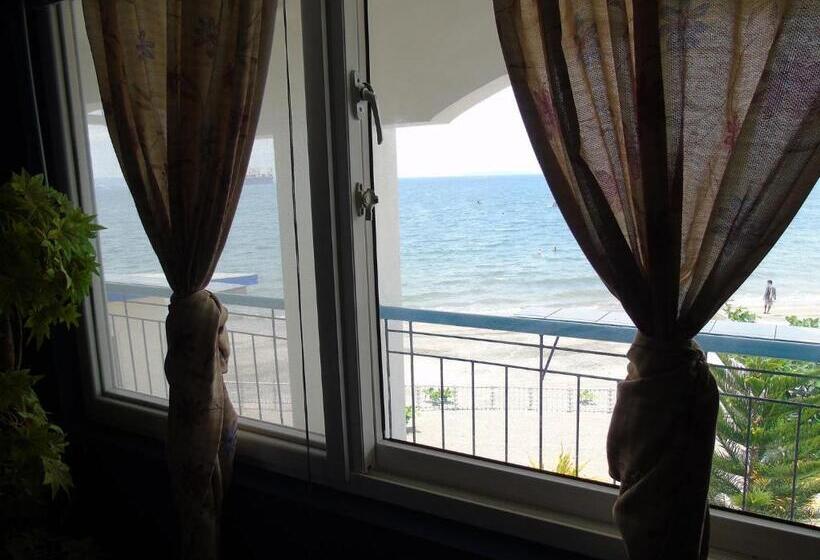 اتاق سوپریور, Blue Rock Beach Resort