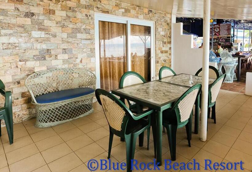 سوییت جونیور, Blue Rock Beach Resort