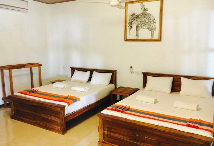 اتاق لوکس خانوادگی, Alikele Hotel & Resort