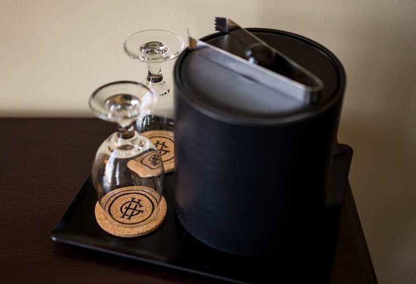 Номер Superior, The Mount Vernon Grand