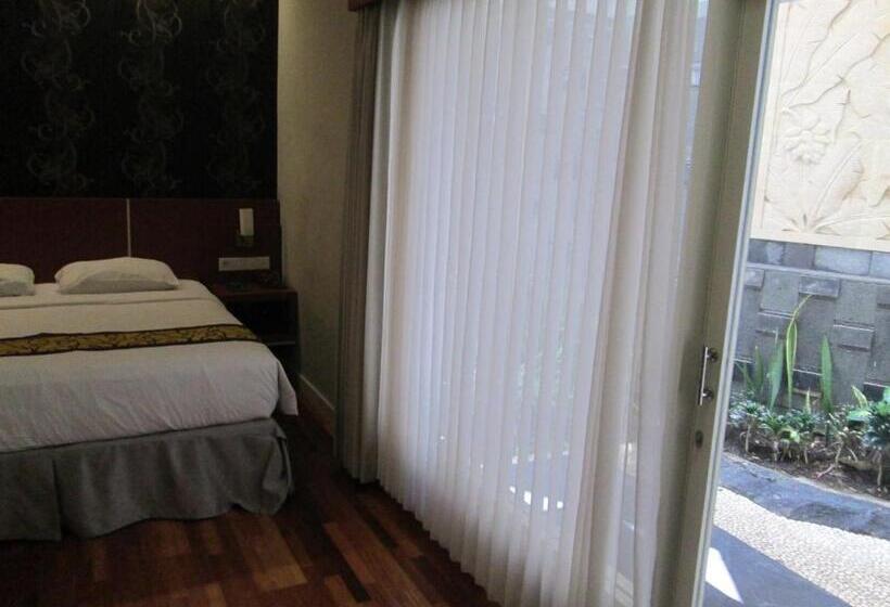 Quarto Deluxe, Trio Indah 2