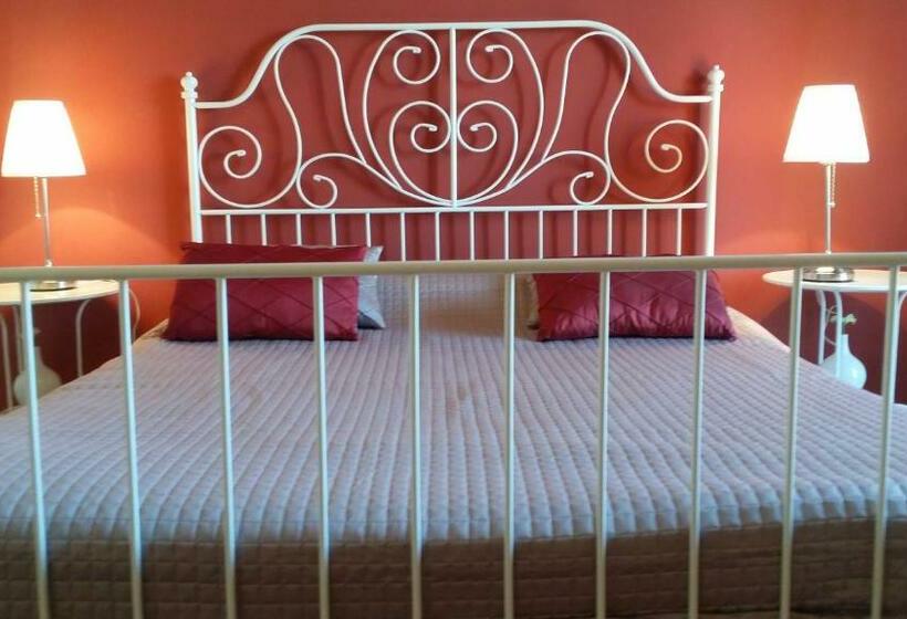 اتاق استاندارد با بالکن و چشم‌انداز دریا, Aretè Guest House