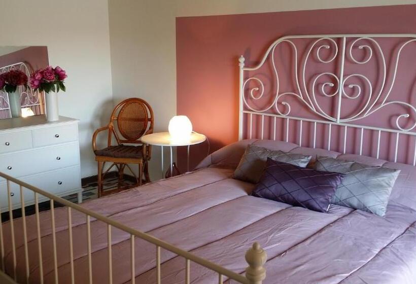 اتاق استاندارد با بالکن و چشم‌انداز دریا, Aretè Guest House