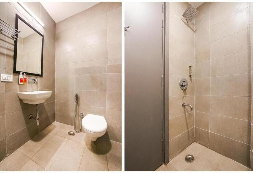 Номер Deluxe, Admire Inn Atta Market, Noida Sector 18