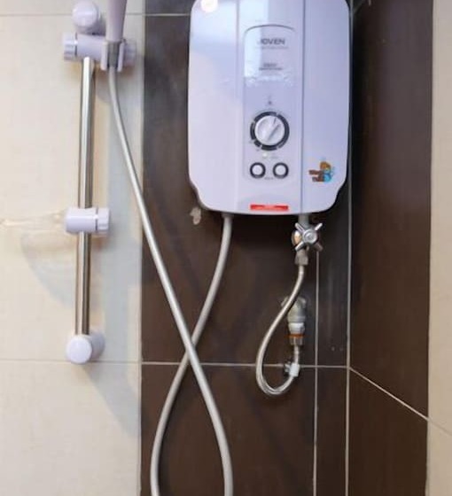اتاق لوکس, 1 Hotel Taman Connaught