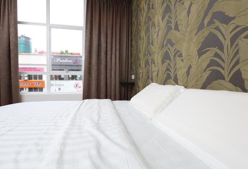 اتاق استاندارد با تخت بزرگ, 1 Hotel Taman Connaught