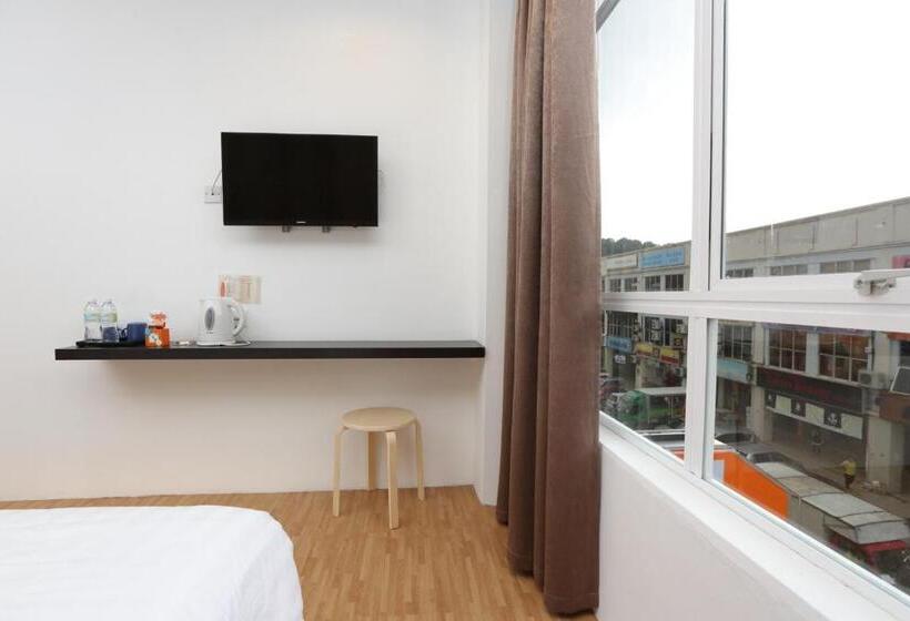 اتاق استاندارد با تخت بزرگ, 1 Hotel Taman Connaught