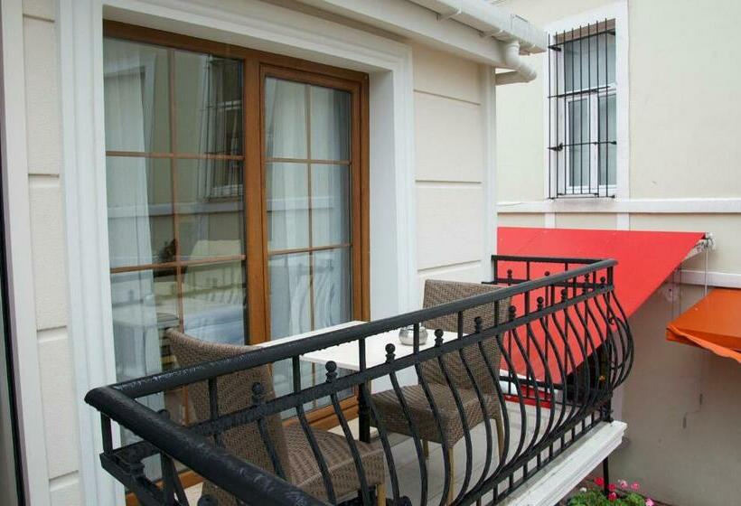 سوییت لوکس, Art Nouveau Galata
