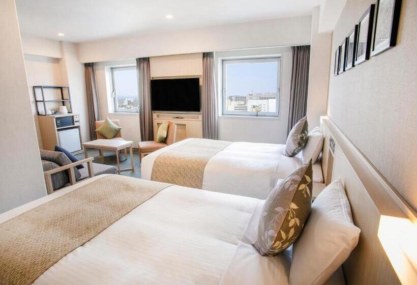 Семейный Номер, Art Hotel Oita