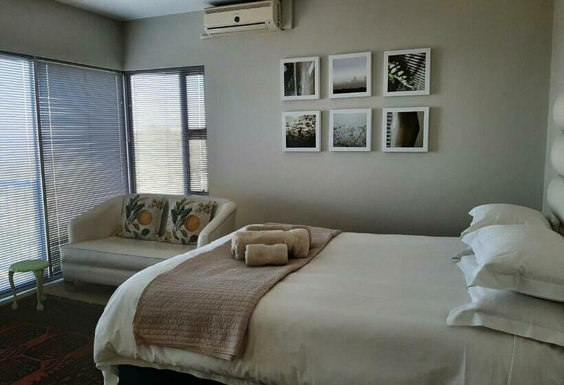 Студия Стандарт, Orangerie Guest House