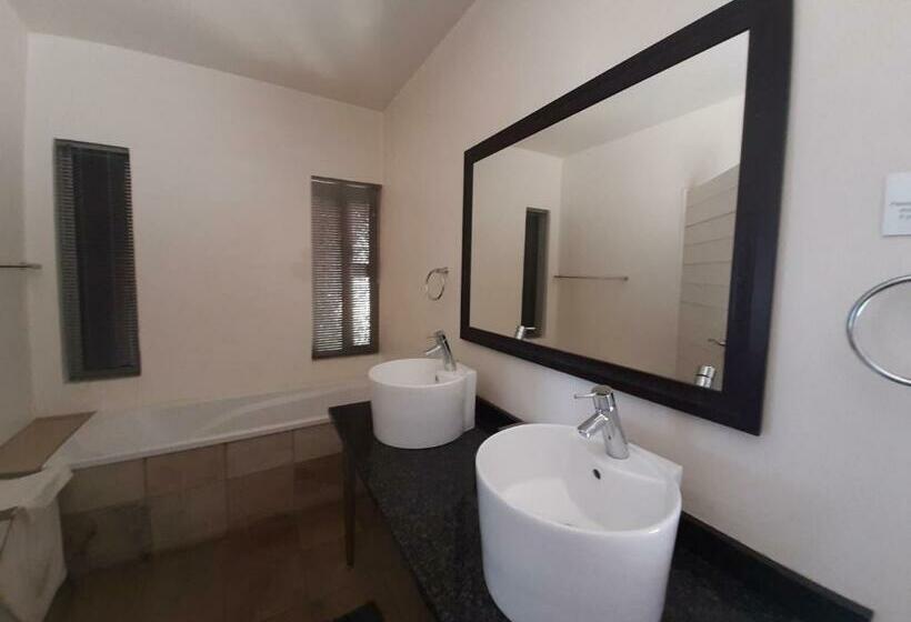 Студия Стандарт, Orangerie Guest House