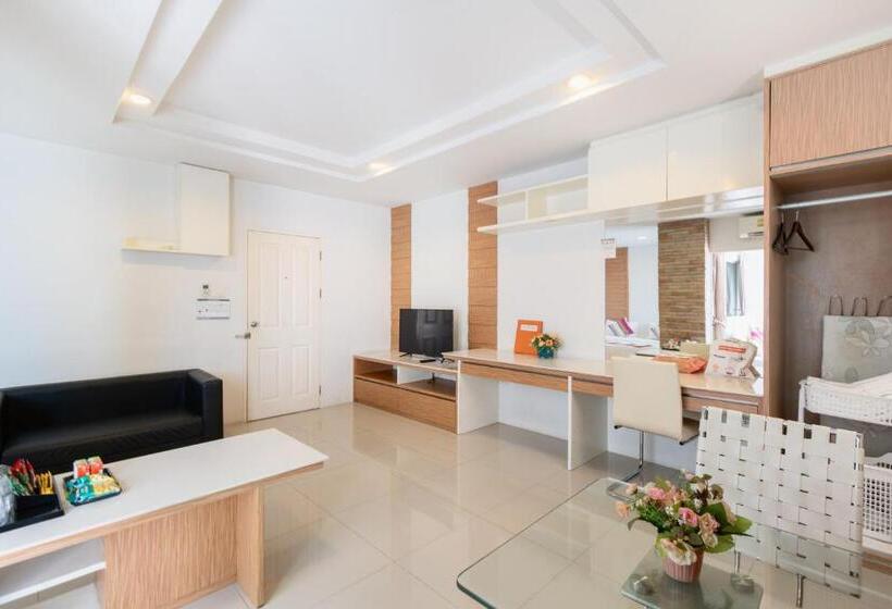 패밀리 룸, Riski Residence Ngamwongwan