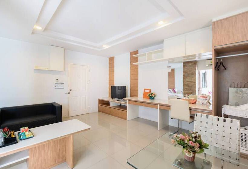 패밀리 룸, Riski Residence Ngamwongwan