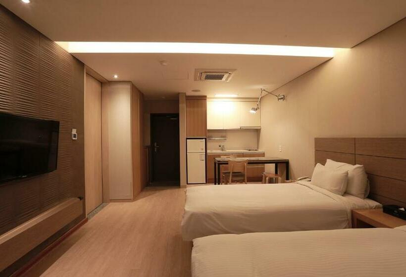 Номер Стандарт Трехместный, Y Resort Jeju