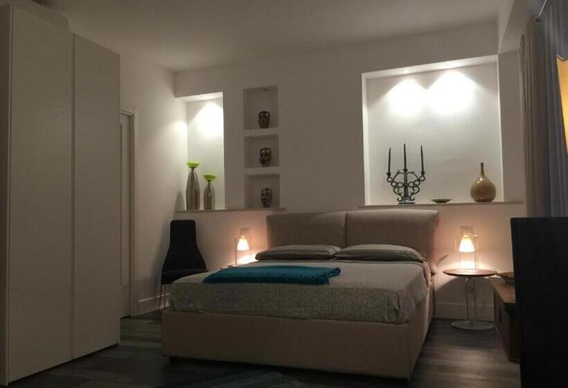 سوییت با چشم‌انداز دریا, Casa Aricò & Shatulle Suites