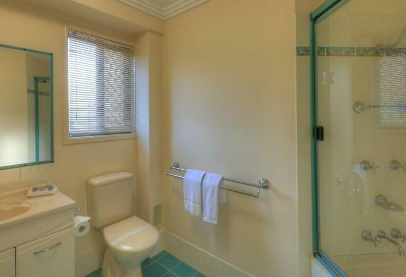 Апартаменты 2 Спальни, Grange Resort Hervey Bay