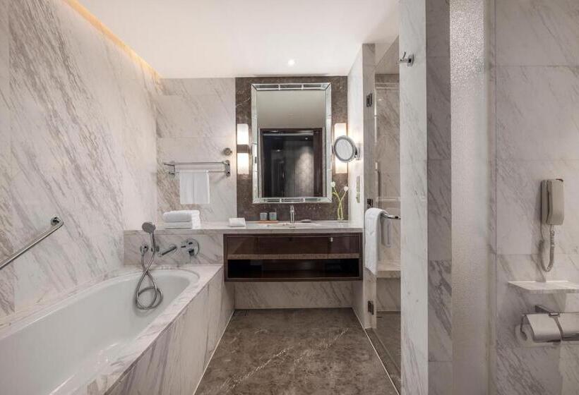 Номер Клуб, Midtown Shangri La, Hangzhou   Around 5 Minutes Walking Distance To West Lake