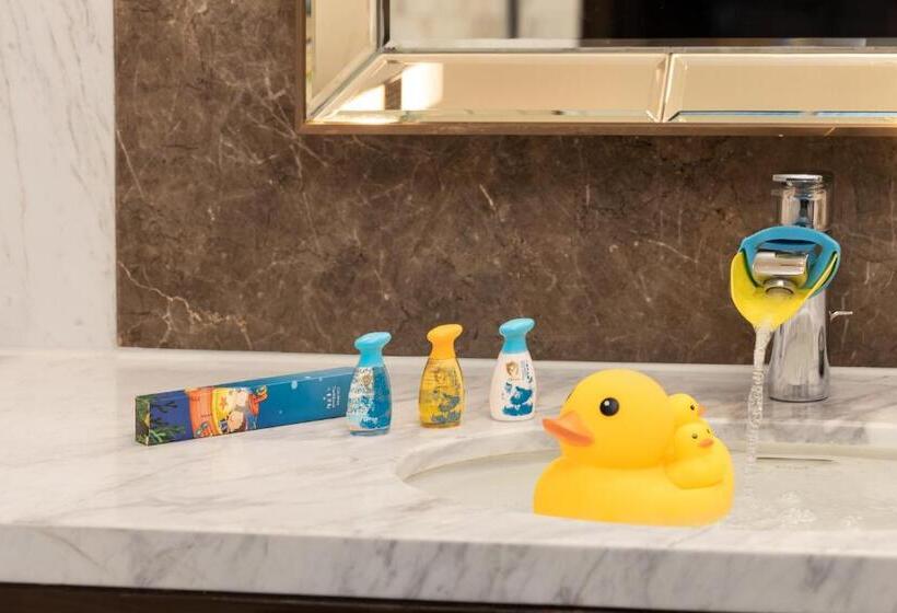 Номер Deluxe, Midtown Shangri La, Hangzhou   Around 5 Minutes Walking Distance To West Lake