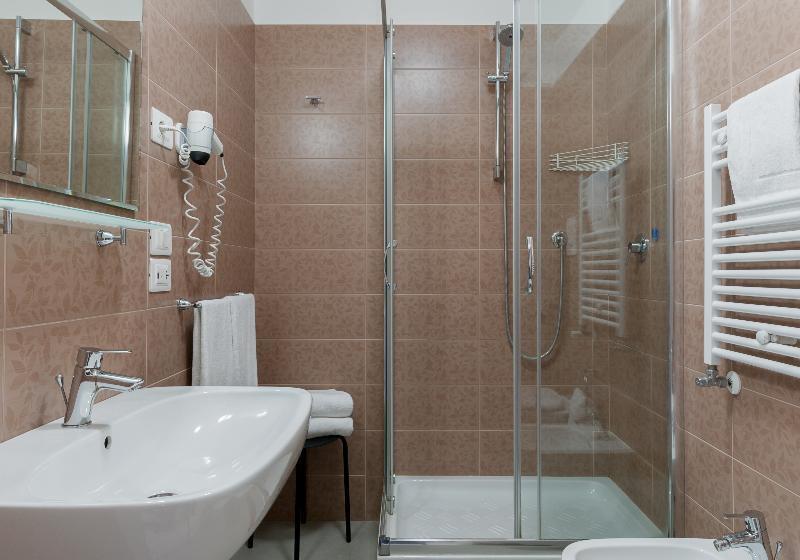 Номер Deluxe, Midtown Shangri La, Hangzhou   Around 5 Minutes Walking Distance To West Lake