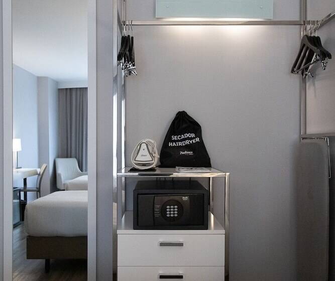 Superior Kolmen Hengen Huone, Radisson Rio De Janeiro Barra