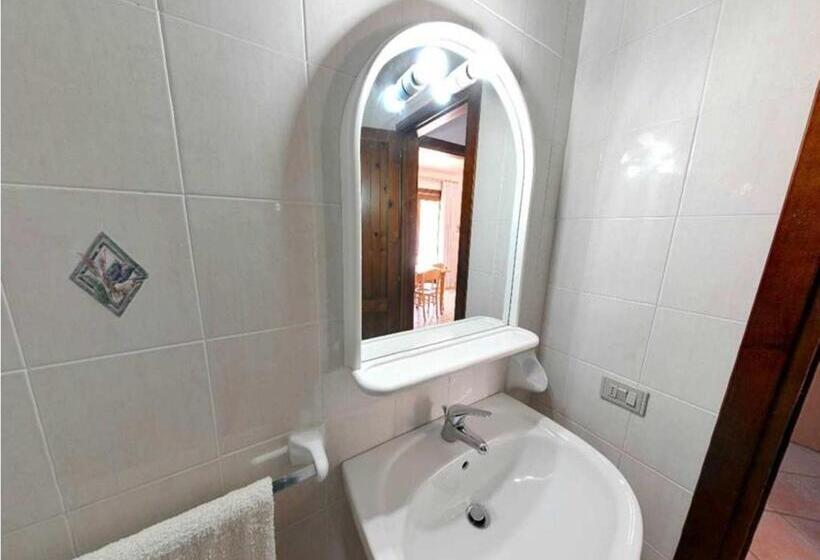 Apartamento 2 Dormitórios, Residence Il Borgo Di Porto Corallo