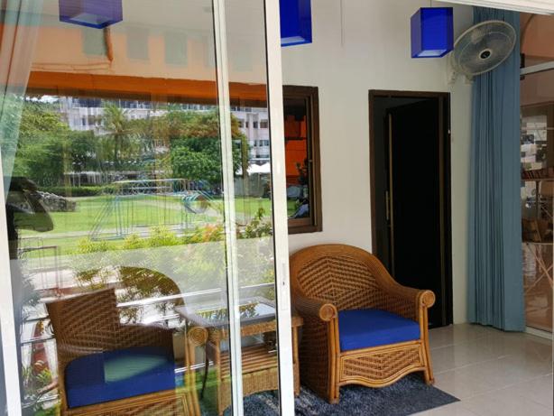 اتاق استاندارد با تراس, Oasis Guesthouse & Bar