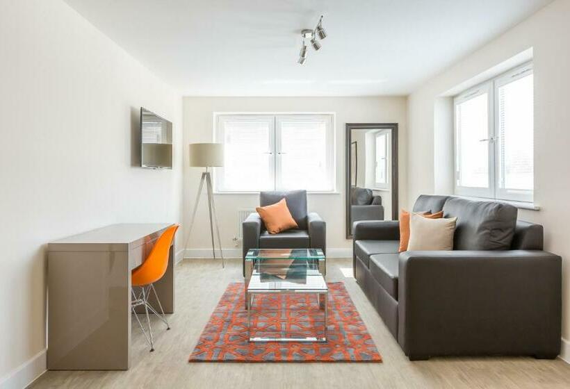 Апартаменты 1 Спальня, Central Gate Apartments By House Of Fisher