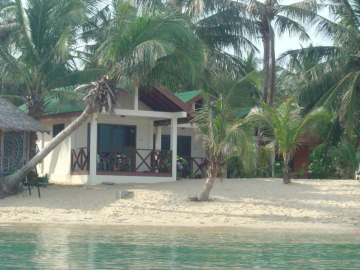 بانگلوی استاندارد, Moonhut Bungalows