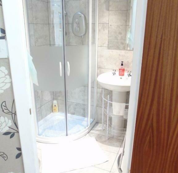 Семейный Номер, Jomarnic B&b