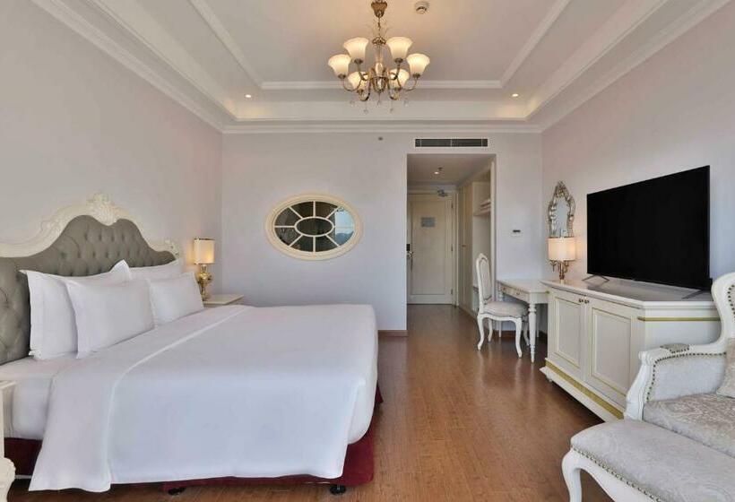 스탠다드 룸 킹사이즈 침대, Vinpearl Resort & Spa Ha Long